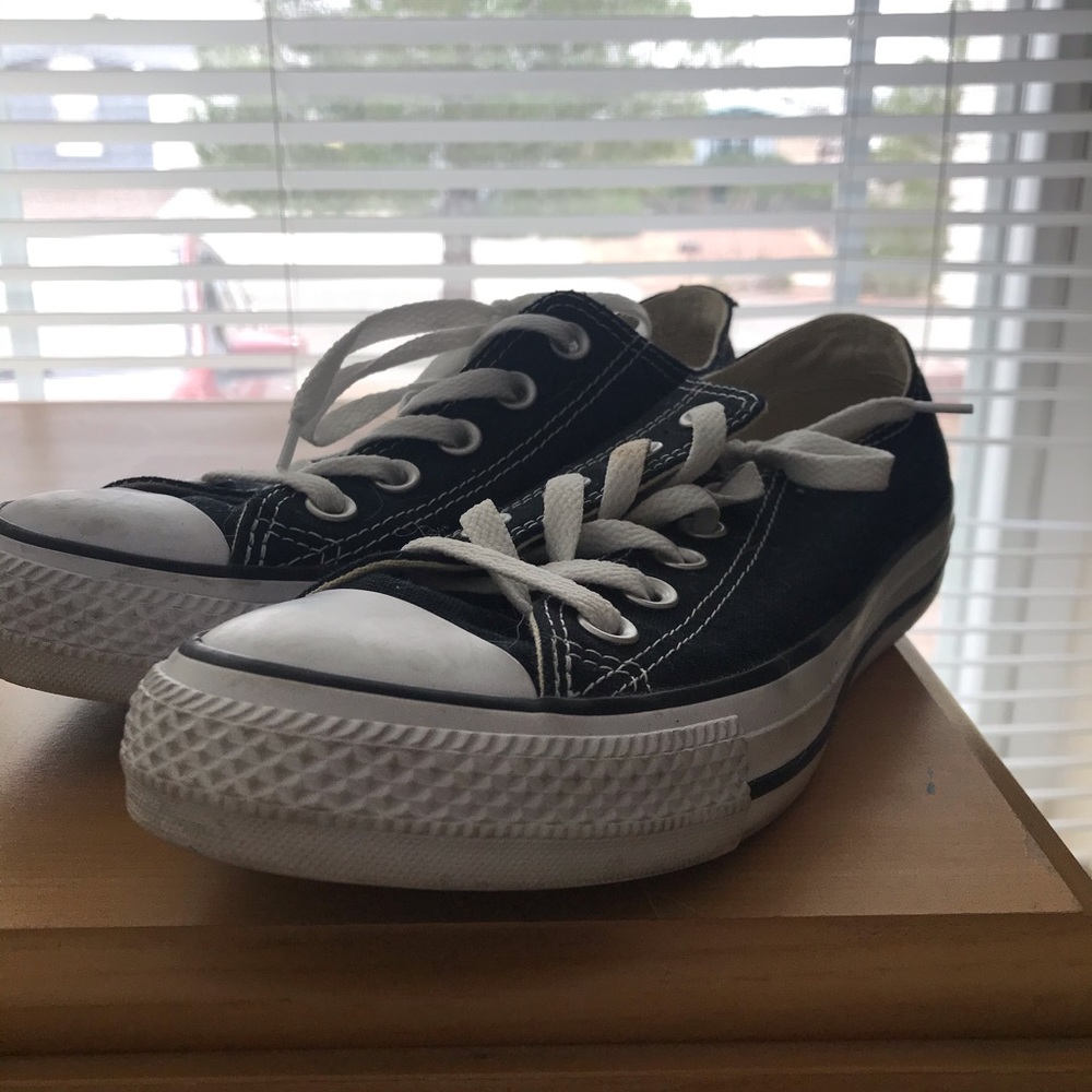 Black and white converse